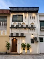 Sims Avenue (D14), Shop House #568678101